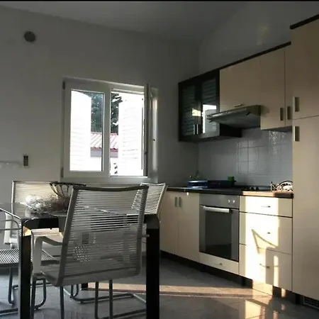 Belladonna * Privlaka (Zadar)