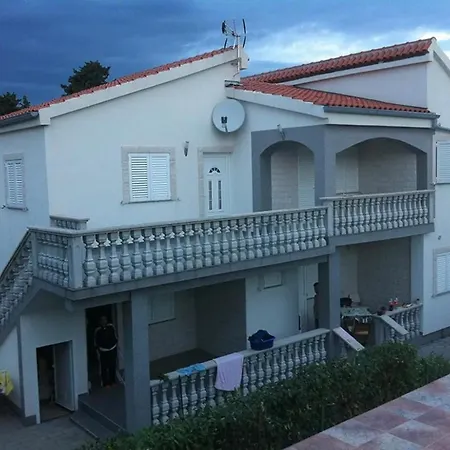 Belladonna Privlaka (Zadar)